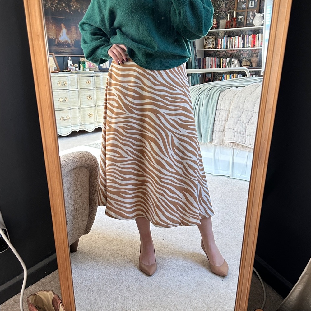 Ann Taylor Zebra Print Tan and White Women's Skirt